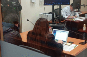 Chofer de taxi colectivo queda bajo arresto nocturno tras persecución: Dio positivo a cocaína y alcohol