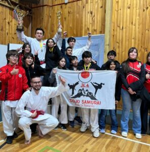 Con buen número de participantes se desarrolló la II Copa Municipal de Karate