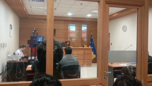 Internación provisoria para adolescente con amplio prontuario tras violento robo en Punta Arenas