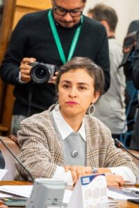 Diputada Morales solicita urgencia a su proyecto que limita cobros en Unidad de Fomento
