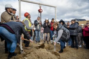 87 familias de Punta Arenas celebran inicio de nuevo proyecto habitacional