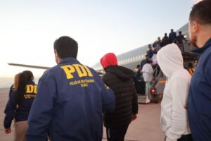 PDI concreta expulsión de ciudadano colombiano por residencia irregular en Punta Arenas