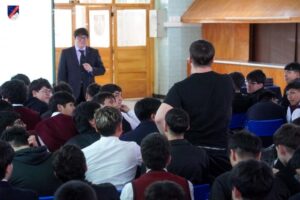 Liceo San José prepara a su comunidad en la regulación de uso de celulares en aulas
