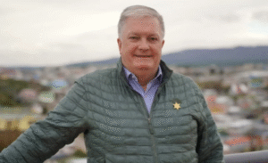 Senador Kusanovic respalda gestión del seremi de Educación