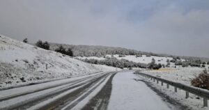 Alerta en Ruta Dorotea: MOP trabaja en despeje de nieve tras intensas precipitaciones