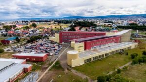Siete profesionales de la UMAG integran el gabinete regional