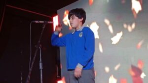 48 estudiantes de Punta Arenas recitaron poemas en inédito encuentro escolar