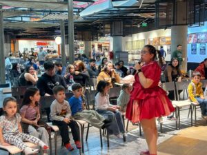 Día de la mamá llena de emoción, regaloneos y encuentro familiar