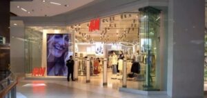 H&M abrirá su primera tienda en Punta Arenas: será la más austral del mundo