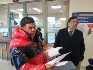 Periodista Alejandro Avendaño presenta querella criminal contra Gobernador Jorge Flies