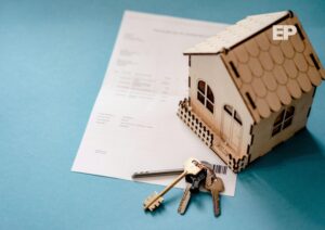 Contraloría ordena desalojar y regularizar viviendas fiscales en 60 días