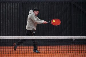 Escuela de Tenis Municipal cerró su temporada con exitoso campeonato