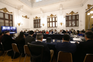 Controversia en diputados tras despacho de ley de reconstrucción nacional