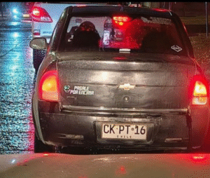 Buscan a conductor que se fugó tras atropellar a dos menores