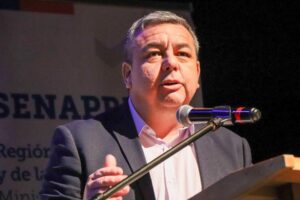 Alcalde de Cabo de Hornos denuncia crisis por suspensión de licencias médicas en Puerto Williams