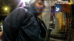 Detienen a sujeto con 19 causas tras amenazar a transeúntes con arma blanca en Punta Arenas