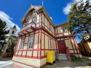 Contraloría de Magallanes ordena evaluar salida de Director de Cultura en Puerto Natales por incumplir perfil del cargo