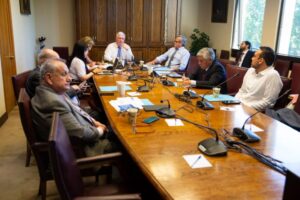 Senado pone el foco en Magallanes por crisis de especialistas y recortes presupuestarios en Salud