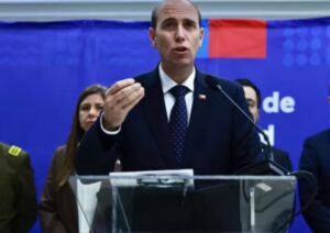 Ministro Arrau anuncia estrategia focalizada contra bandas criminales específicas