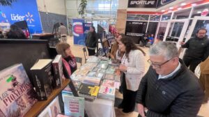 Feria de emprendimiento celebra el Día del Padre en Punta Arenas