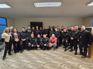 Gendarmería capacita en salud mental al personal de la USEP en Punta Arenas