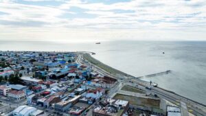 Cuatro detenidos tras desalojo de vivienda fiscal del Serviu en Punta Arenas