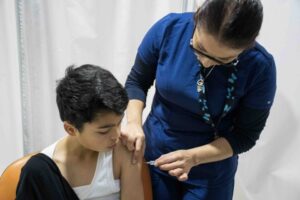 “Contamos con stock de vacunas de influenza y covid para toda la población”