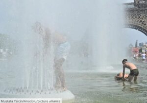 Dos niños mueren atrapados en un auto con temperaturas récord en Europa