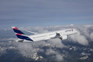 LATAM despega en el CyberDay 2026: Lanza promociones a más de 90 destinos y rebajas de hasta un 67%