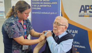 Refuerzan Campaña de Invierno con despliegue de vacunación domiciliaria