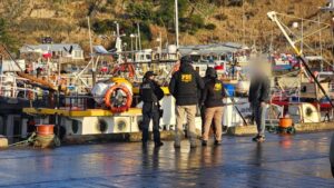 Operativo de PDI y Policía Marítima en Punta Arenas y Puerto Williams termina con un denunciado