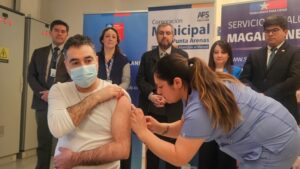 Autoridades de Salud de Magallanes lanzan campaña “Chile Contra el Sarampión” en el Cesfam Dr. Thomas Fenton
