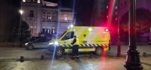 Menor de 14 años fue agredida por parte de un grupo de jóvenes en la Plaza de Armas de Punta Arenas