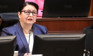 Contraloría solicita al CDE querella criminal por filtración de preinforme del 