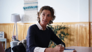 Francisca Rojas destaca avance en micro-relocalizaciones en salmonicultura