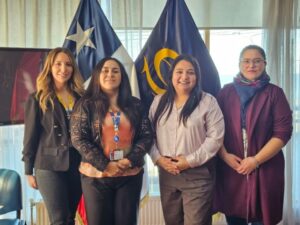 SernamEG y Sernapesca firman alianza para fortalecer los derechos de las mujeres en el sector pesquero de Magallanes