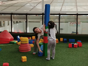 Junji abre las puertas del Cijum para que los niños sigan aprendiendo a través del juego