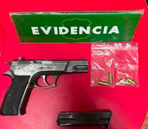 Carabineros detiene a menor de 17 años con una pistola y munición tras fiscalización en Puerto Natales
