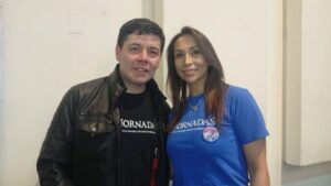 Así se preparan los animadores del festival folclórico Paola Tapia y Óscar España