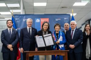 Gobierno anunció convenio público-privado entre Fonasa, Minsal y Caja Los Andes para reducir listas de espera No GES