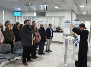 Autoridades y comunidad vecinal celebran la bendición del renovado CESFAM 18 de Septiembre