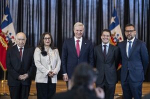 Presidente Kast reafirmó compromiso con la libertad de expresión tras encabezar traspaso de mando en la Federación de Medios