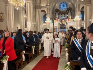 Familia Salesiana de Magallanes celebró los 211 años del nacimiento de San Juan Bosco con masiva eucaristía