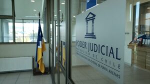 Inicia juicio por violación contra acusado de atacar a su expareja en Punta Arenas