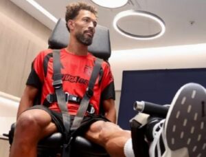Furor por llegada de Vozinha a Colo Colo: Golero revelación del Mundial 2026 superó los exámenes médicos