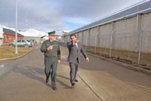Autoridades de Magallanes destacan promulagación de la Ley Antipelotazos para reforzar seguridad en recintos penales