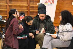 Realizaron en Punta Arenas taller sobre educación antirracista e interculturalidad a través de las artes