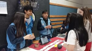 Nueve colegios participaron en quinta feria de matemática en Punta Arenas
