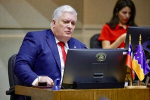 Contraloría respalda denuncia de senador por falta de coordinación del MOP en Huertos Familiares