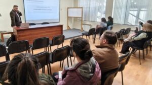 Académicos de la UMAG invitan a profesores para conversar sobre educación